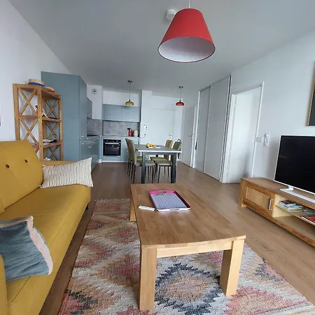 A 2 Pas De La Avec Parking A - Fr-1-550-90 Appartement Royan