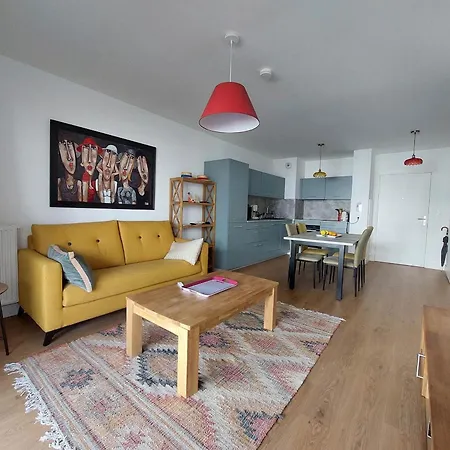 Apartment A 2 Pas De La Avec Parking A - Fr-1-550-90 *